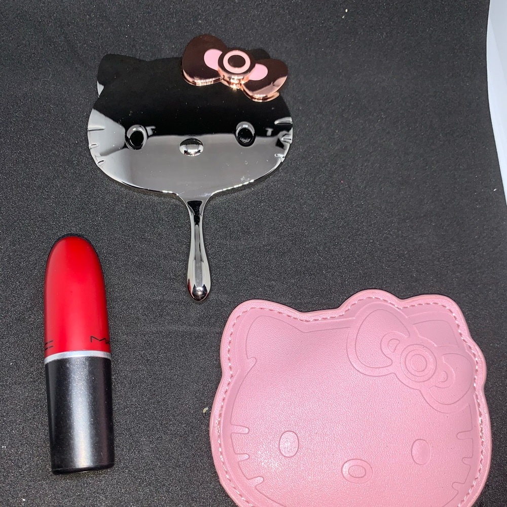 Hello kitty metal mirror with leather protector